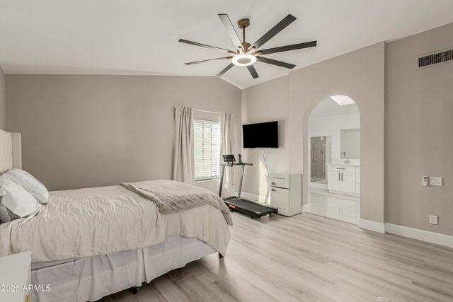 987 E DIVOT Drive, Tempe, AZ 85283