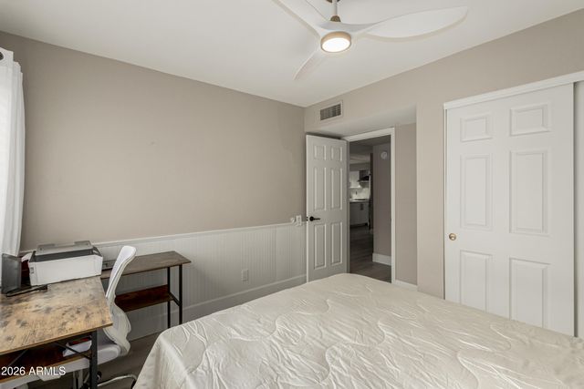 987 E DIVOT Drive, Tempe, AZ 85283