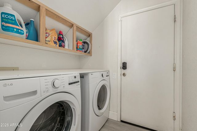 987 E DIVOT Drive, Tempe, AZ 85283