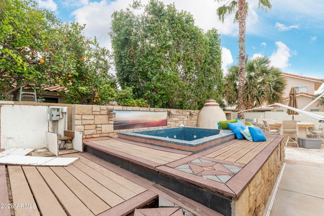 987 E DIVOT Drive, Tempe, AZ 85283