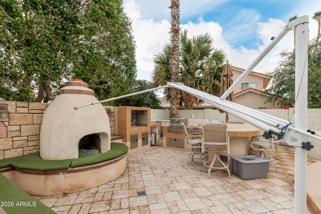 987 E DIVOT Drive, Tempe, AZ 85283