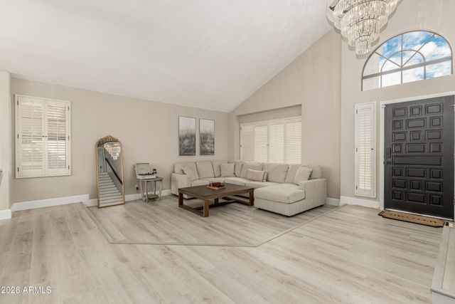 987 E DIVOT Drive, Tempe, AZ 85283