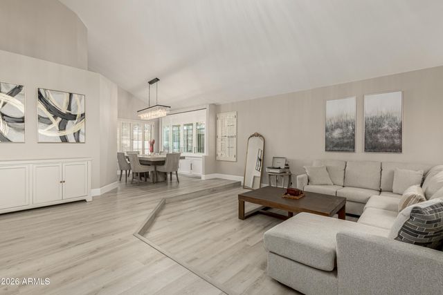 987 E DIVOT Drive, Tempe, AZ 85283