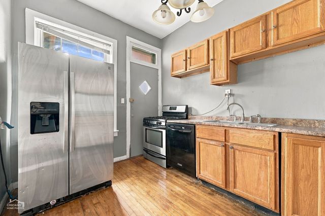 4540 N Sheridan Road 2, Chicago, IL 60640