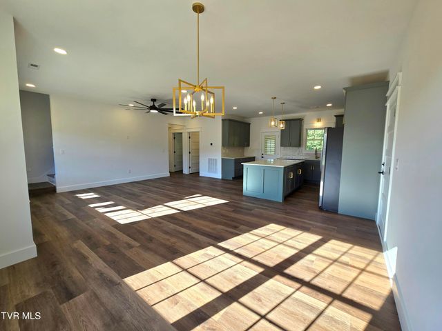372 Wiltshire Drive, Johnson City, TN 37615