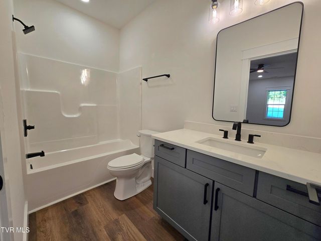 372 Wiltshire Drive, Johnson City, TN 37615