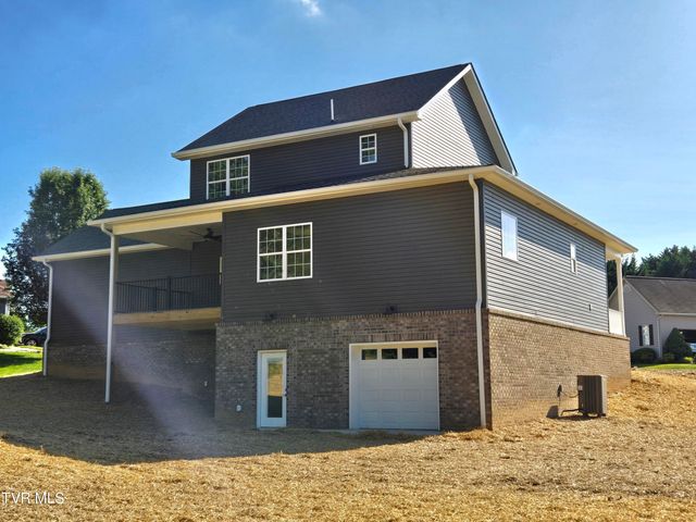 372 Wiltshire Drive, Johnson City, TN 37615