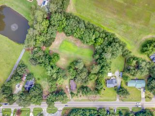 1736 Central Avenue, Summerville, SC 29483