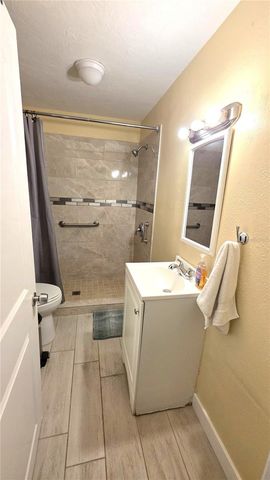 2031 4TH STREET, Sarasota, FL 34237