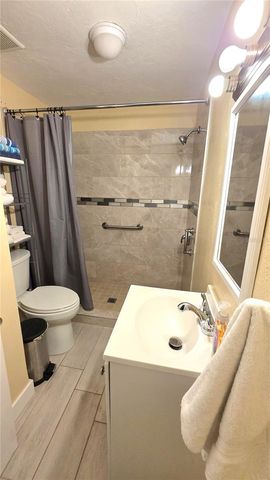 2031 4TH STREET, Sarasota, FL 34237