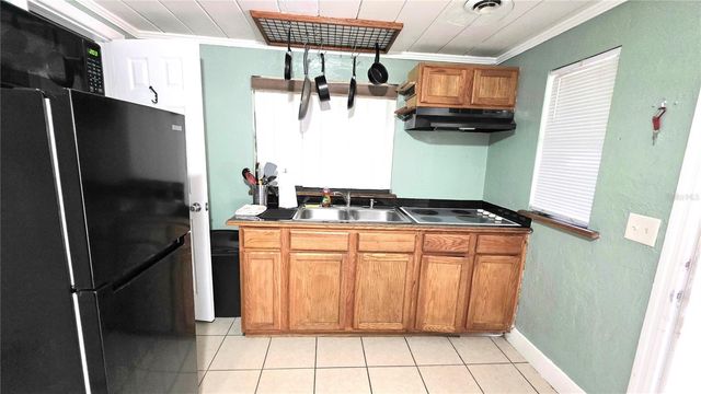 2031 4TH STREET, Sarasota, FL 34237