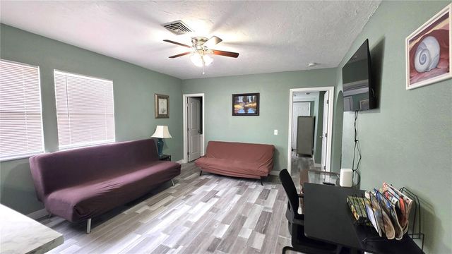 2031 4TH STREET, Sarasota, FL 34237
