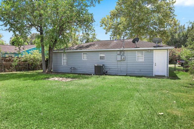 7417 Stephanie Drive, Deer Park, TX 77536