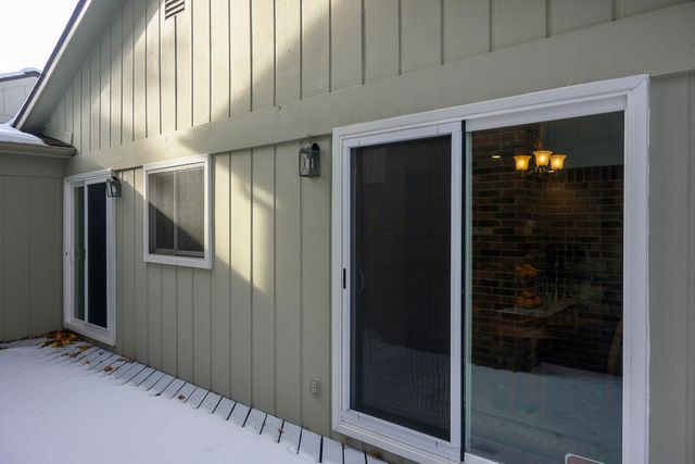 5592 N Adams Way, Bloomfield Twp, MI 48302