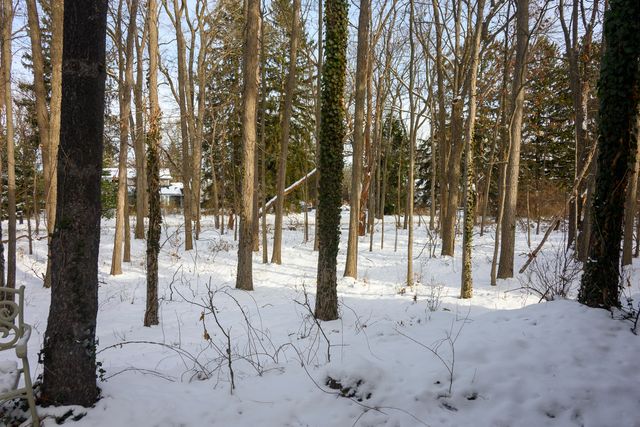 5592 N Adams Way, Bloomfield Twp, MI 48302