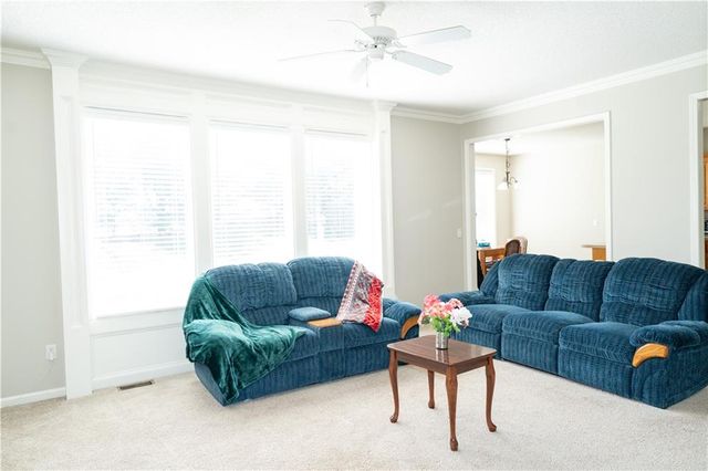 21715 W 96th Street, Lenexa, KS 66220