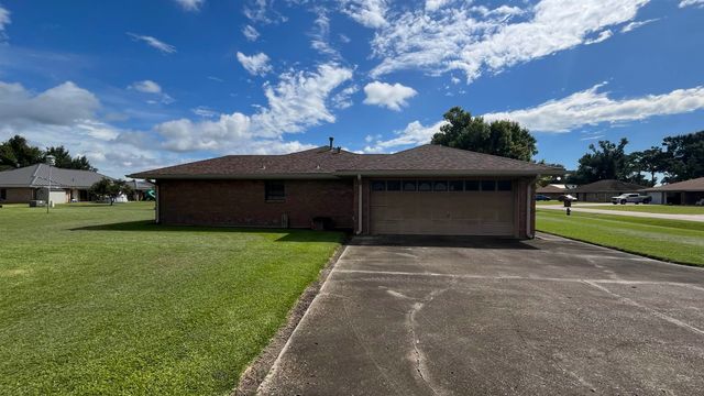 107 Corral Way Drive, Bourg, LA 70343