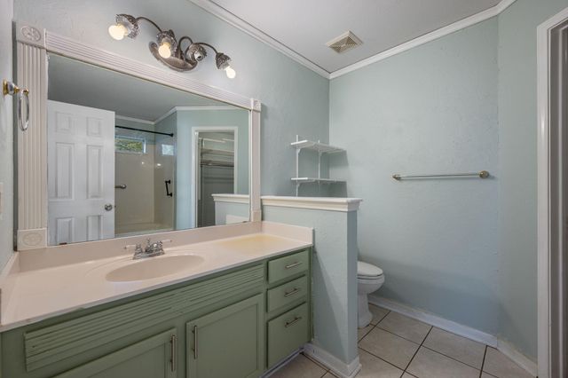 1402 Quicksilver CIR, Round Rock, TX 78665