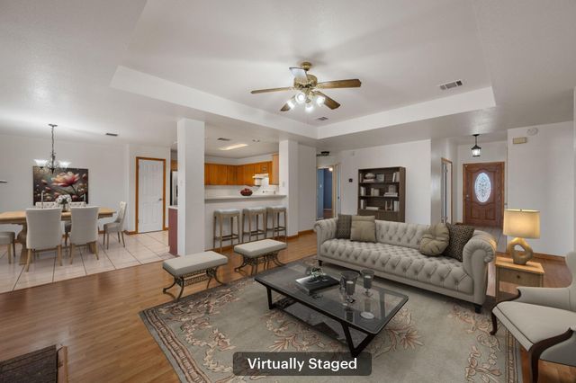 1402 Quicksilver CIR, Round Rock, TX 78665