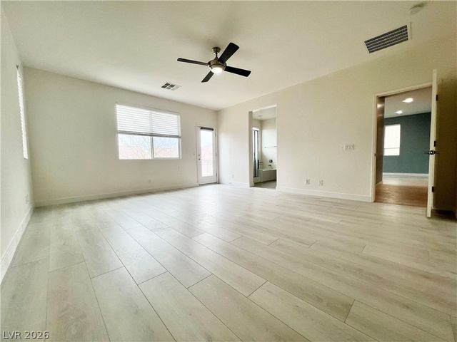 8667 Moon Crater Avenue, Las Vegas, NV 89178