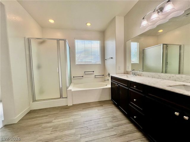 8667 Moon Crater Avenue, Las Vegas, NV 89178
