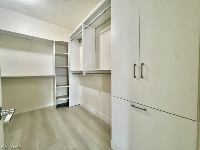 8667 Moon Crater Avenue, Las Vegas, NV 89178