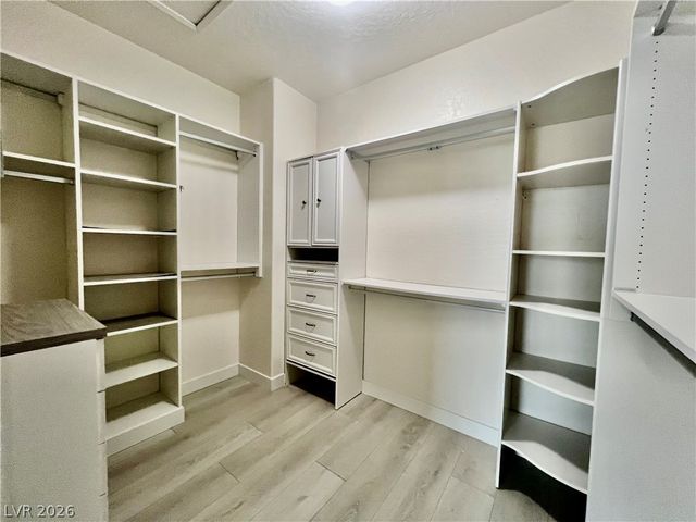 8667 Moon Crater Avenue, Las Vegas, NV 89178