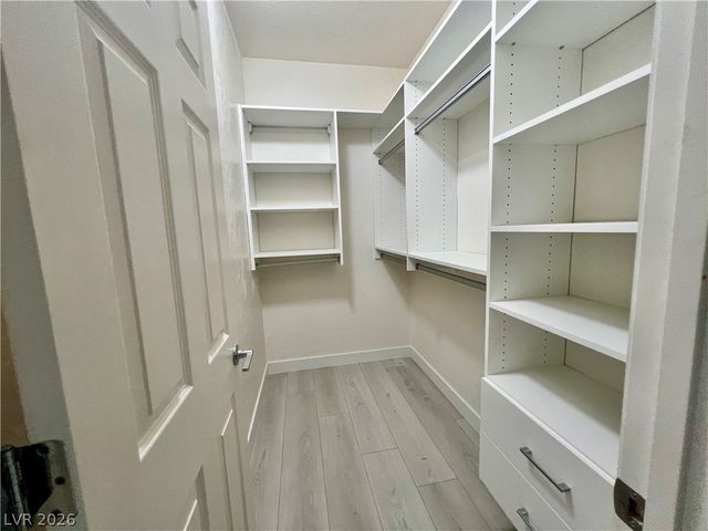 8667 Moon Crater Avenue, Las Vegas, NV 89178