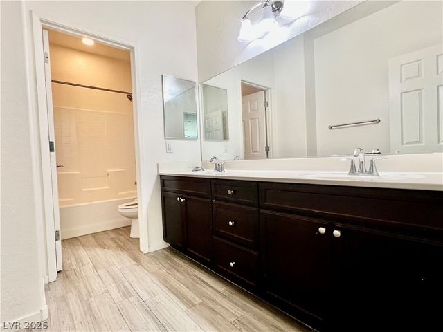 8667 Moon Crater Avenue, Las Vegas, NV 89178