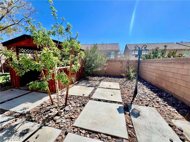 8667 Moon Crater Avenue, Las Vegas, NV 89178