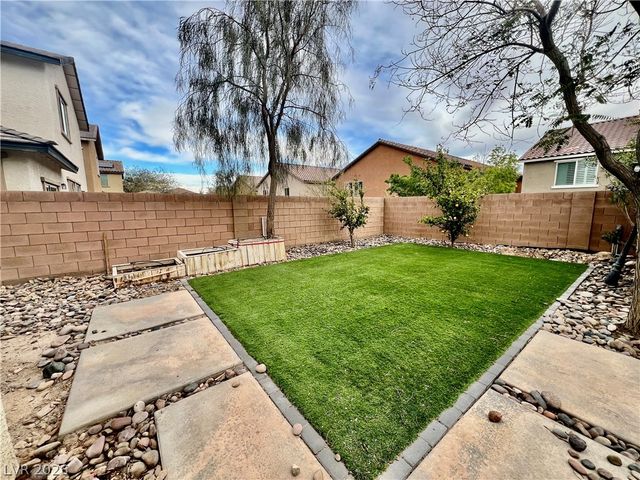 8667 Moon Crater Avenue, Las Vegas, NV 89178