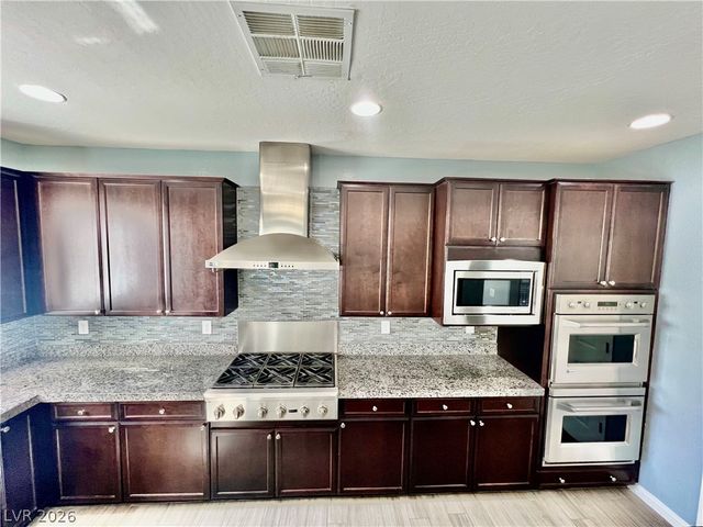 8667 Moon Crater Avenue, Las Vegas, NV 89178