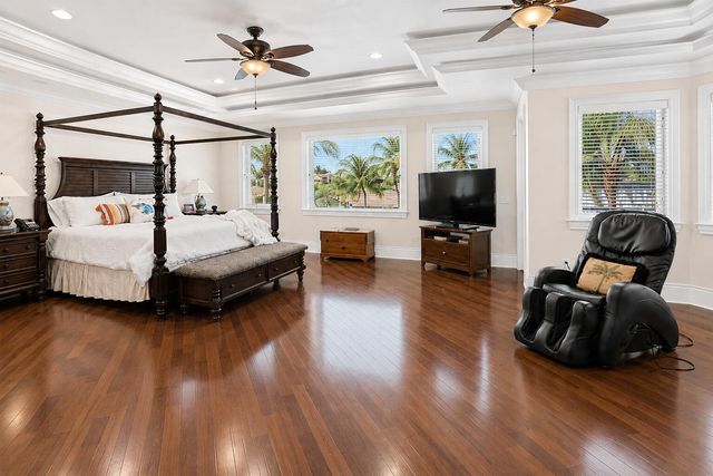 4431 NE 24th Avenue, Lighthouse Point, FL 33064