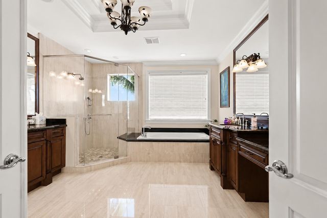 4431 NE 24th Avenue, Lighthouse Point, FL 33064