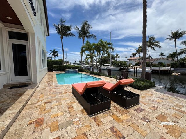 4431 NE 24th Avenue, Lighthouse Point, FL 33064