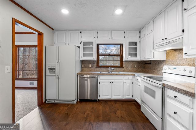 125 Nina Celeste Lane, Fayetteville, GA 30215