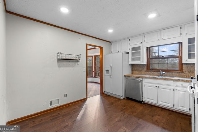 125 Nina Celeste Lane, Fayetteville, GA 30215