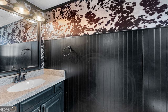 125 Nina Celeste Lane, Fayetteville, GA 30215