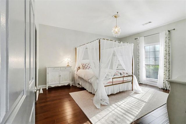 2865 LENOX NE Road 111, Atlanta, GA 30324