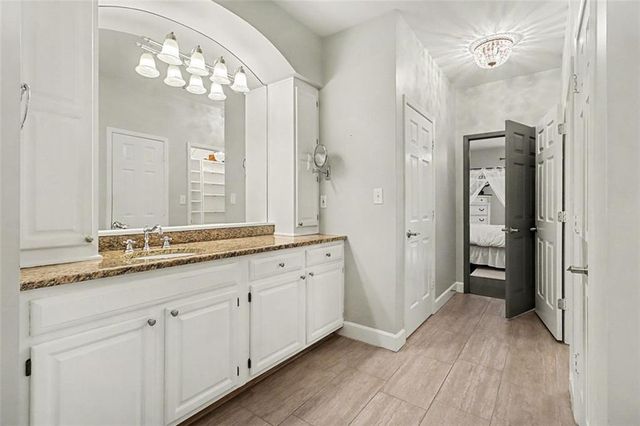 2865 LENOX NE Road 111, Atlanta, GA 30324