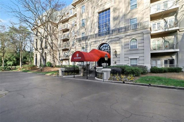 2865 LENOX NE Road 111, Atlanta, GA 30324