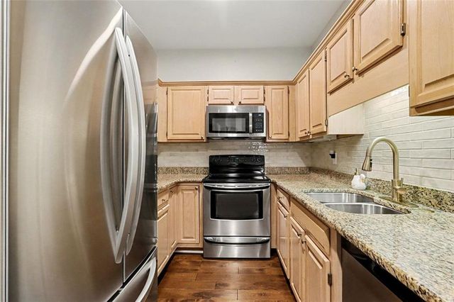 2865 LENOX NE Road 111, Atlanta, GA 30324