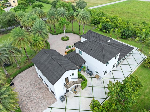 35351 SW 218th Ave, Homestead, FL 33034