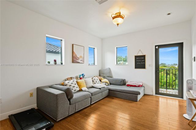 35351 SW 218th Ave, Homestead, FL 33034