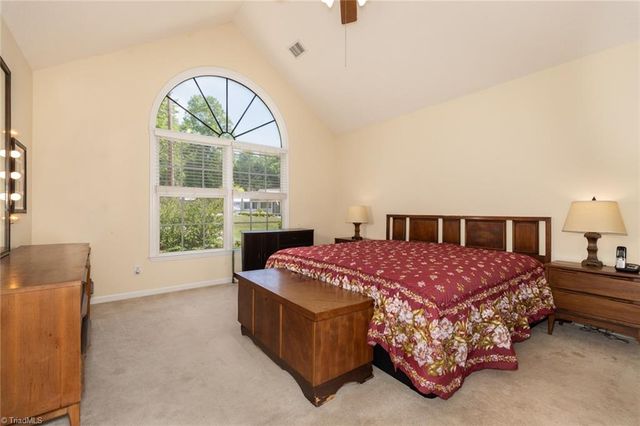 124 Hunter Circle, Wilkesboro, NC 28697