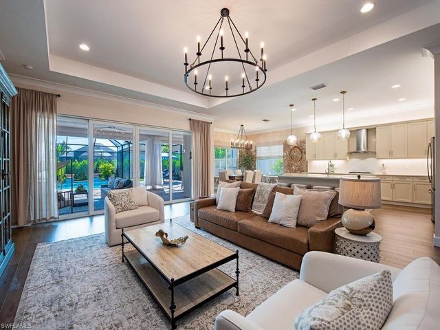 12058 Mimosa ST, Naples, FL 34120