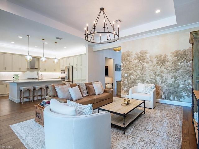 12058 Mimosa ST, Naples, FL 34120