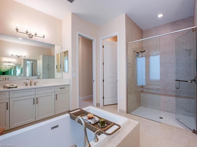 12058 Mimosa ST, Naples, FL 34120