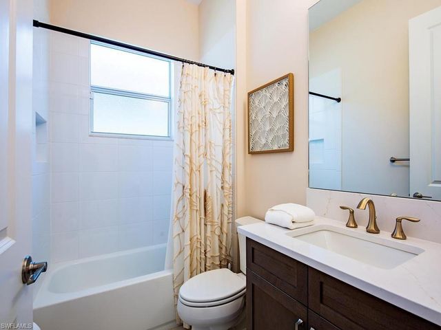 12058 Mimosa ST, Naples, FL 34120
