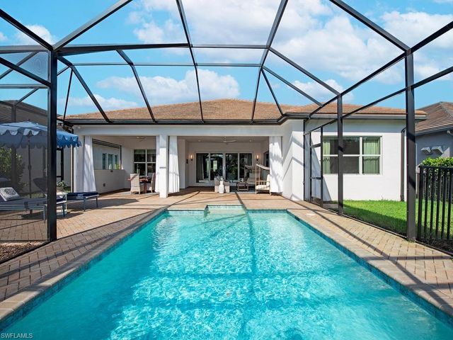 12058 Mimosa ST, Naples, FL 34120